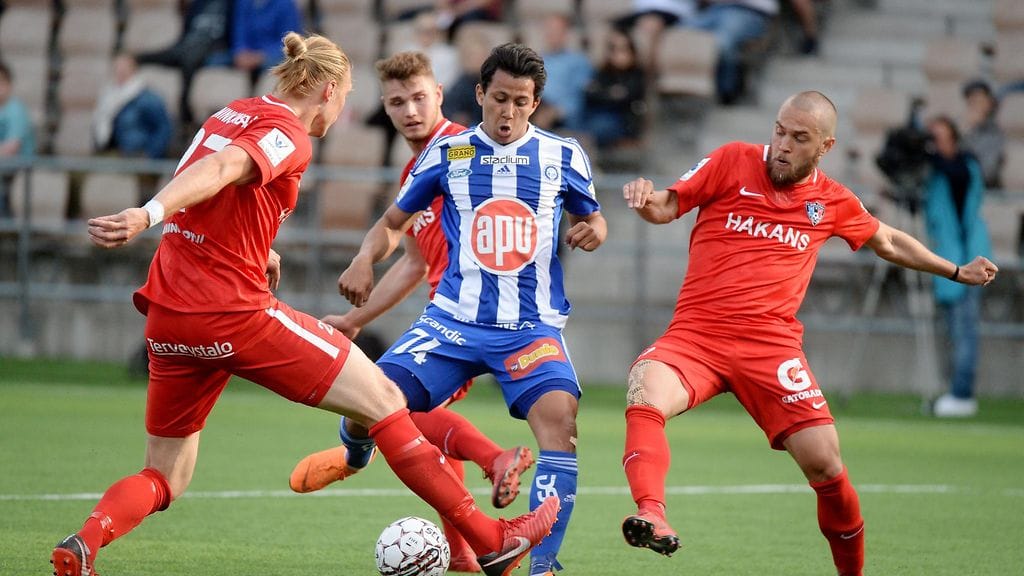 Amr Gamal FC Interiä vastaan.