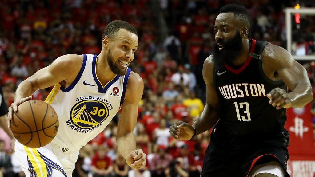 Stephen Curryn Golden State Warriors nappasi NBA-finaalipaikan James Hardenin Houston Rocketsin nenän edestä.