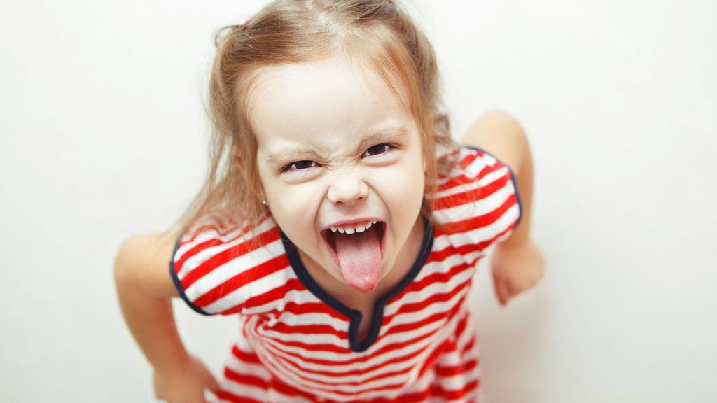 Kiroilu voi kehittää lapsen kielellisiä kykyjä ja toimii sosiaalisena liimana. Kuvituskuva.