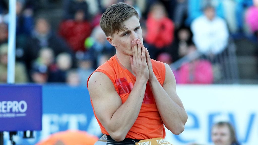 Oliver Helander koki jälleen tylyn kohtalon, kun hän astui niukasti yli pitkän heittonsa.