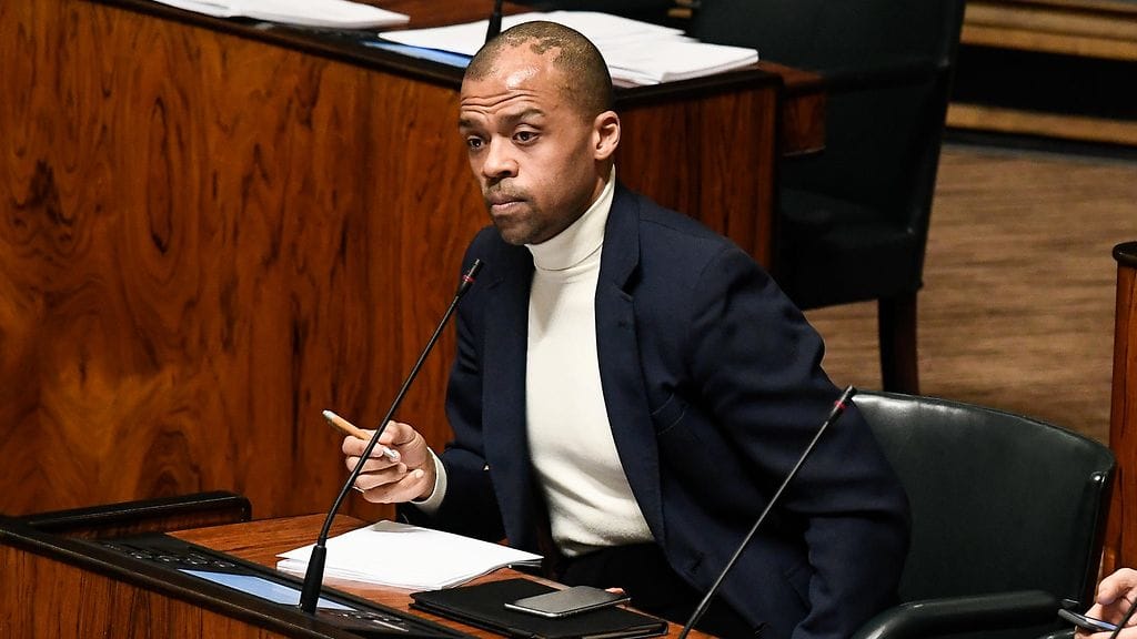 Iltalehden tietojen mukaan Toivolan ajamat taksimatkat ovat maksaneet tähän mennessä noin 22 000 euroa.