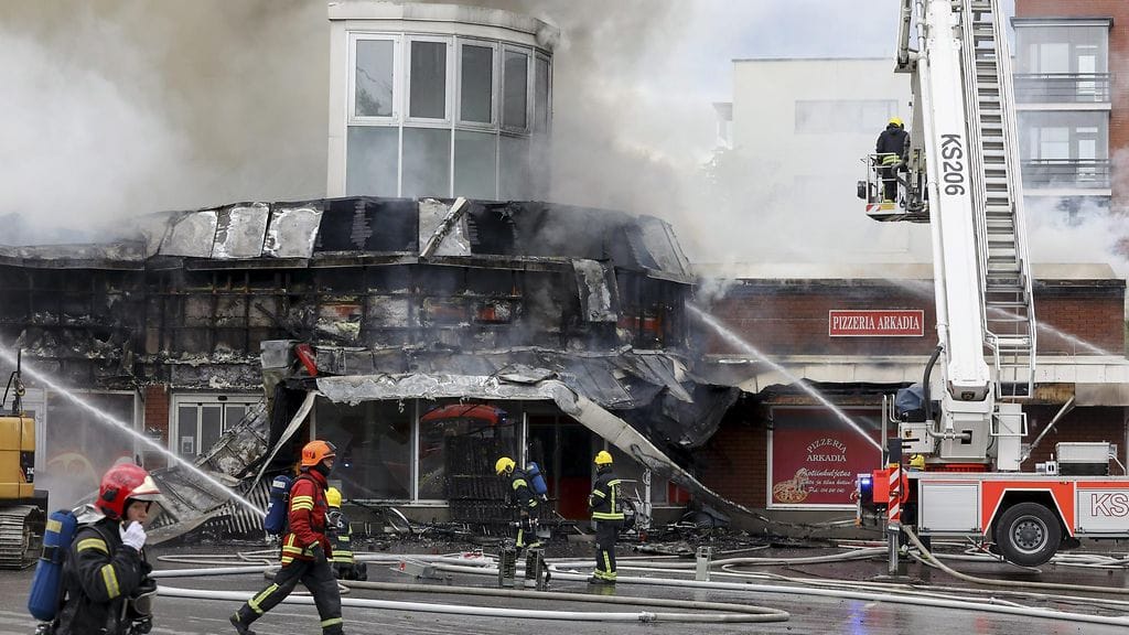 palokka ostoskeskus tulipalo