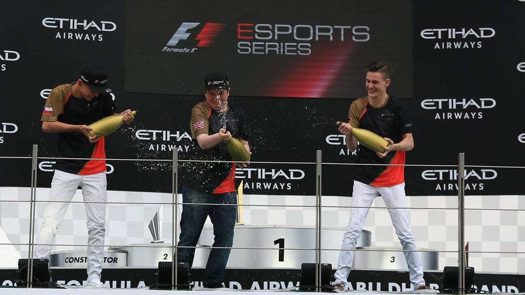 FIA ja F1-sarja ovat olleet mukana eSports-toiminnassa tovin ajan.