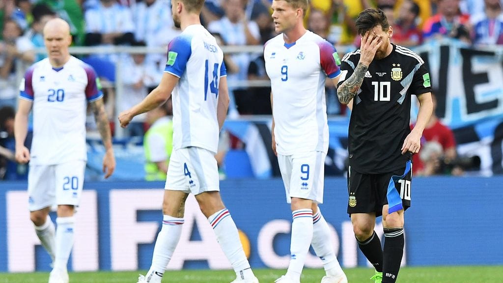 Lionel Messi joutui pettymään, kun Argentiina jäi 1-1-tasapeliin Islantia vastaan.
