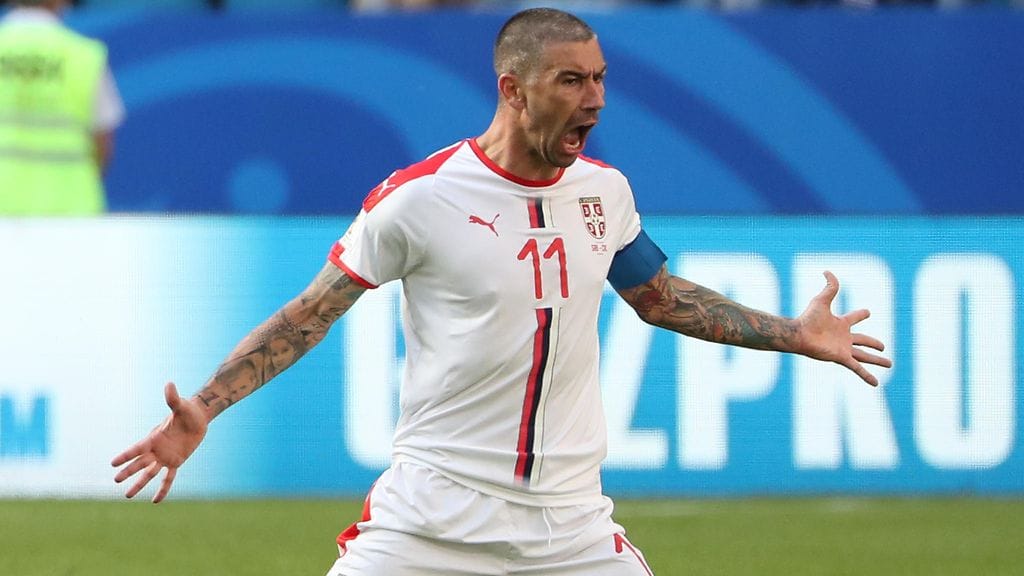 Aleksandar Kolarov laukoi Serbian voittoon.