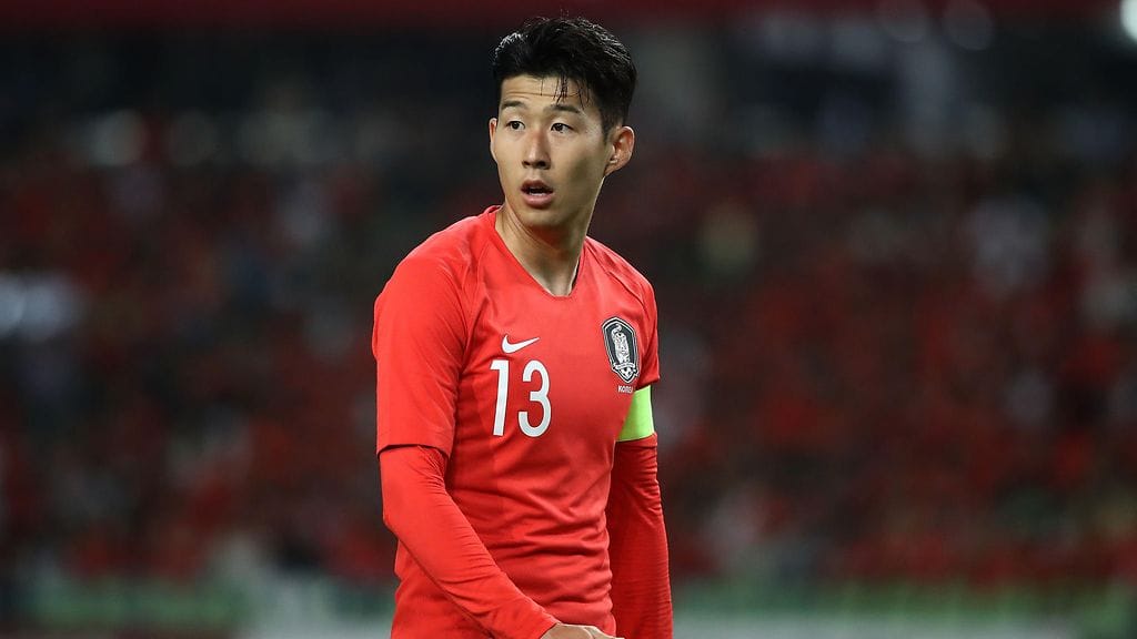 Etelä-Korean suurin tähti Son Heung-Min, tällä kertaa numerolla 13.