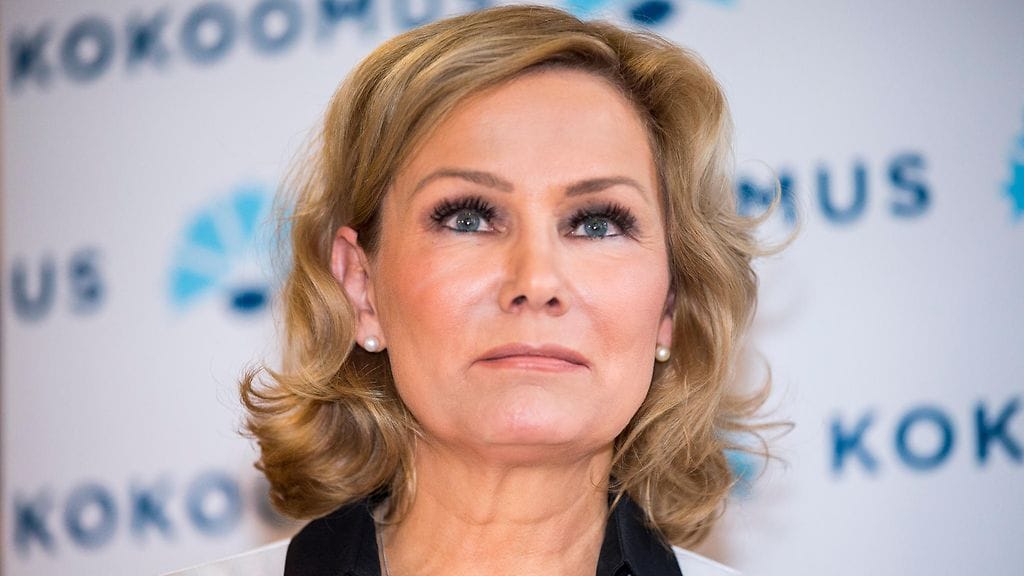 Eija-Riitta Korhonen kertoo Me Naiset -lehdessä kärsineensä syöpähoitojen aikana kovista kivuista.