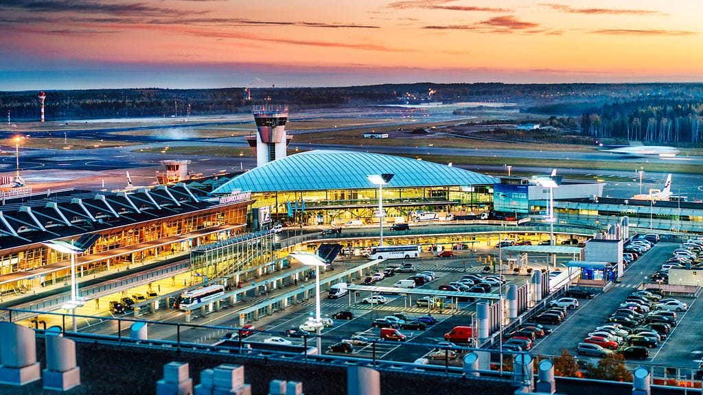 Helsinki-Vantaan lentokentän taksijärjestelyt ovat muuttumassa uuden taksilain myötä heinäkuussa.