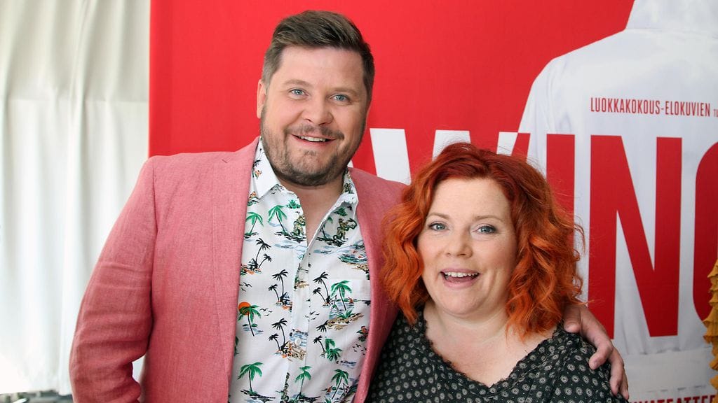 Janne Kataja ja Kiti Kokkonen Swingers-pressissä Tennispalatsissa 28.6.2018 2