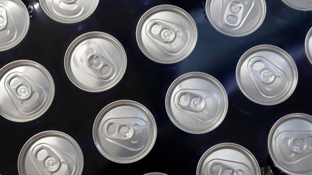 Poliisin tiedotteesta ei käy ilmi, oliko miesten tarkoituksena viedä nimenomaan alkoholitonta olutta, vai oliko saalis valikoitunut sattumalta.