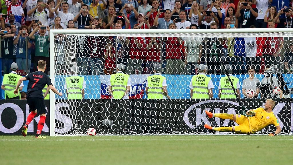 Ivan Rakitic upotti ratkaisevan rangaistuspotkun sisään Kroatian ja Tanskan välisessä neljännesvälieräottelussa jalkapallon MM-kisoissa.