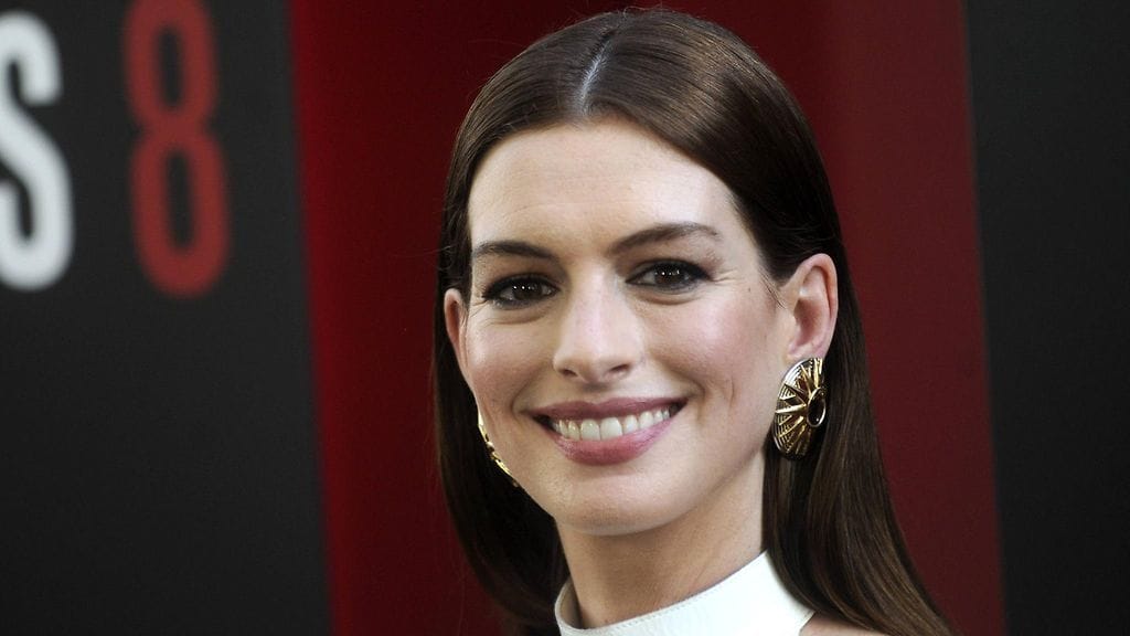 Anne Hathaway kertoo joutuneensa uransa alussa iljettäviin tilanteisiin koekuvauksissa.