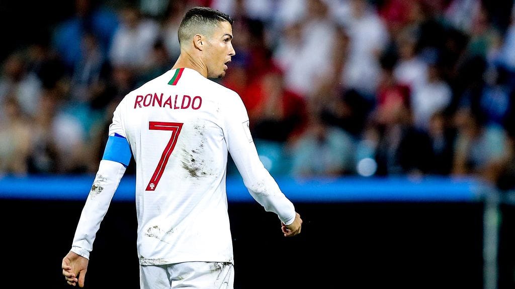 Cristiano Ronaldoa ollaan viemässä Italiaan Juventuksen paitaan.