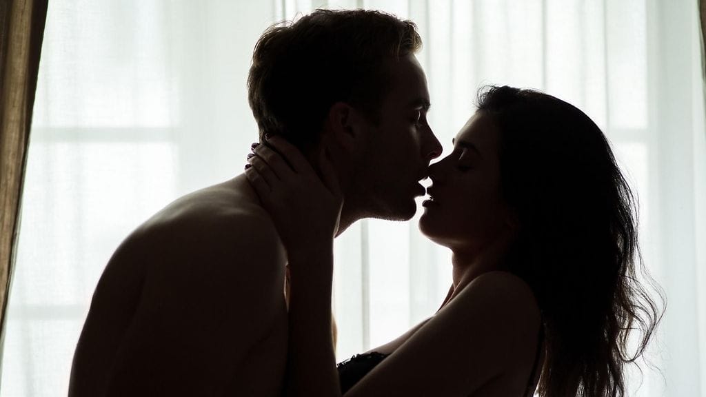 Seksiriippuvainen seksikäyttäytyminen on hallitsematonta ja pakonomaista. Kuvituskuva.