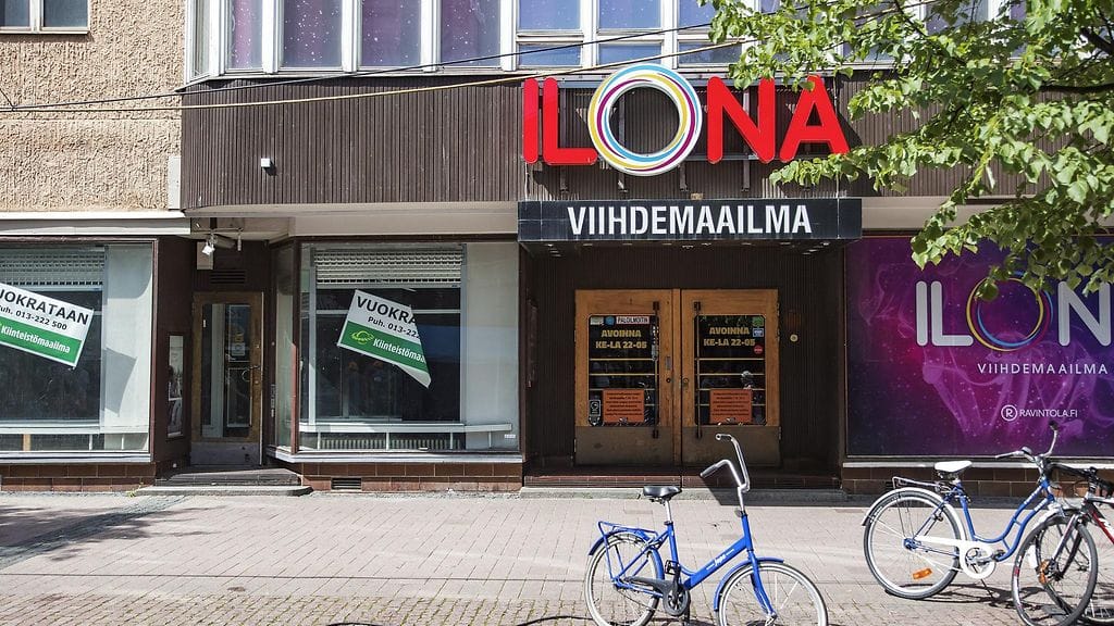 Yökerho Ilona Joensuussa 13. heinäkuuta 2018. Joensuussa yökerho Ilonassa perjantaiyönä tapahtuneessa puukotuksessa erittäin vakavasti loukkaantuneista kolmesta ihmisestä yksi on vahtimestari, kertoo poliisi.