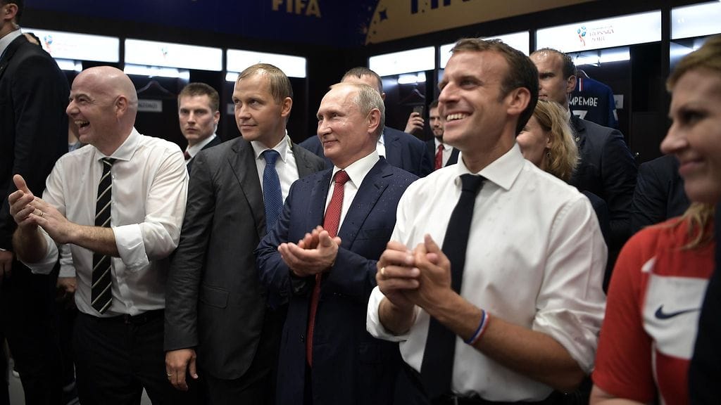 Macron ja Putin ovat tavanneet aiemmin muun muassa viime vuonna Venäjällä järjestetyissä jalkapallon MM-kisoissa.
