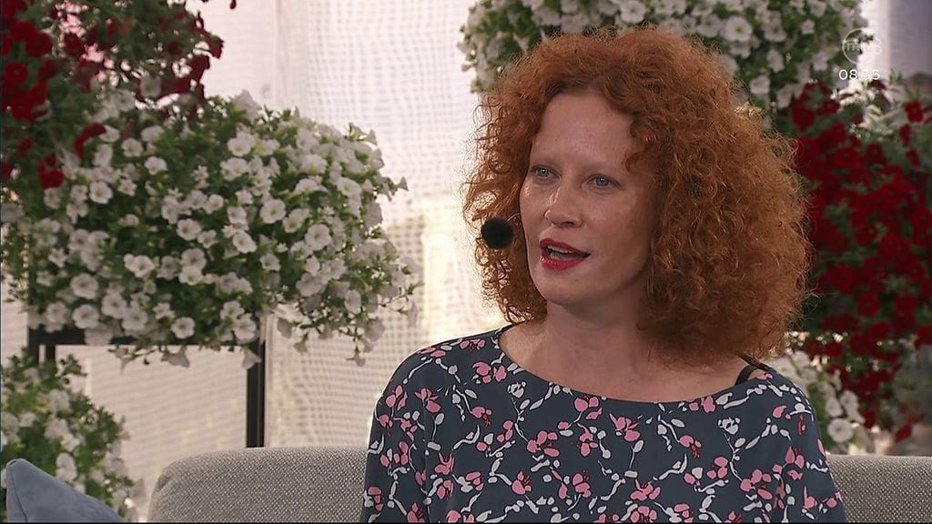 Saimi Hoyer jakoi tunnetun meikkitaitelijan Janne Suonon kuolinuutisen Instagramissa 26. tammikuuta.