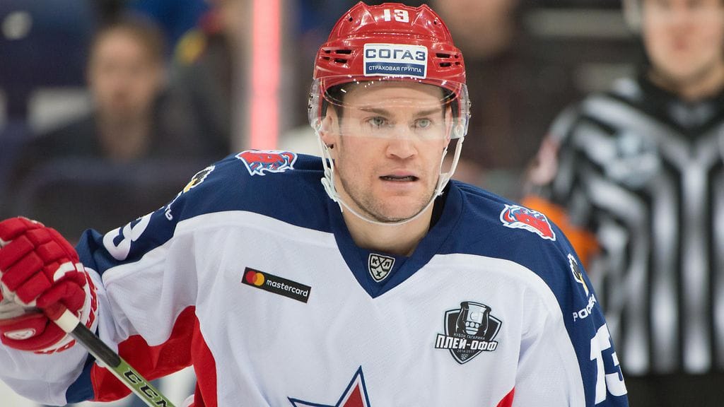 Geoff Platt siirtyy Jokereihin.