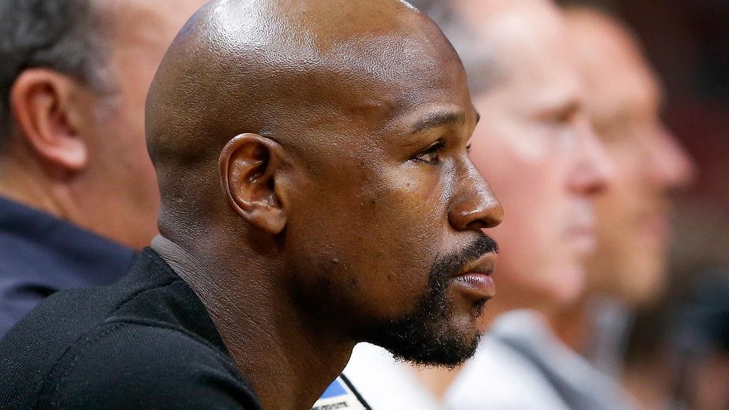 Floyd Mayweather takoi viihdealan edustajista eniten rahaa kuluneen vuoden aikana.