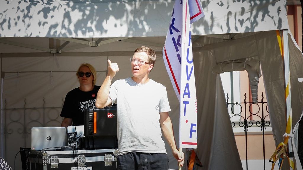 mielenosoittaja suomiareena keskusta