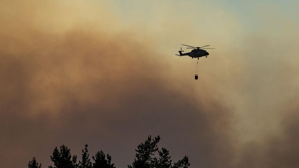 Pyhäranta maastopalo helikopteri