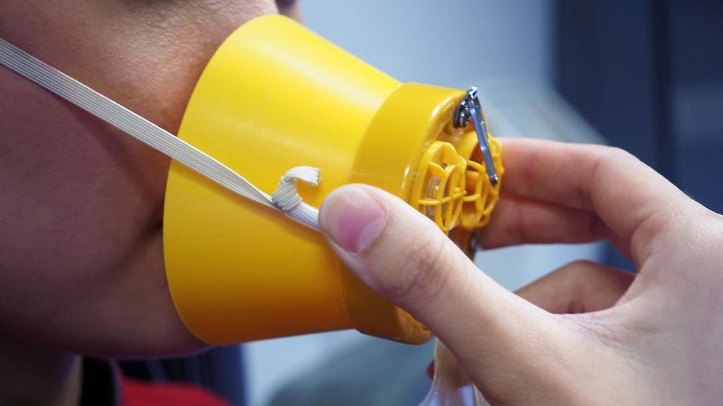 happimaski lentokone kasvot