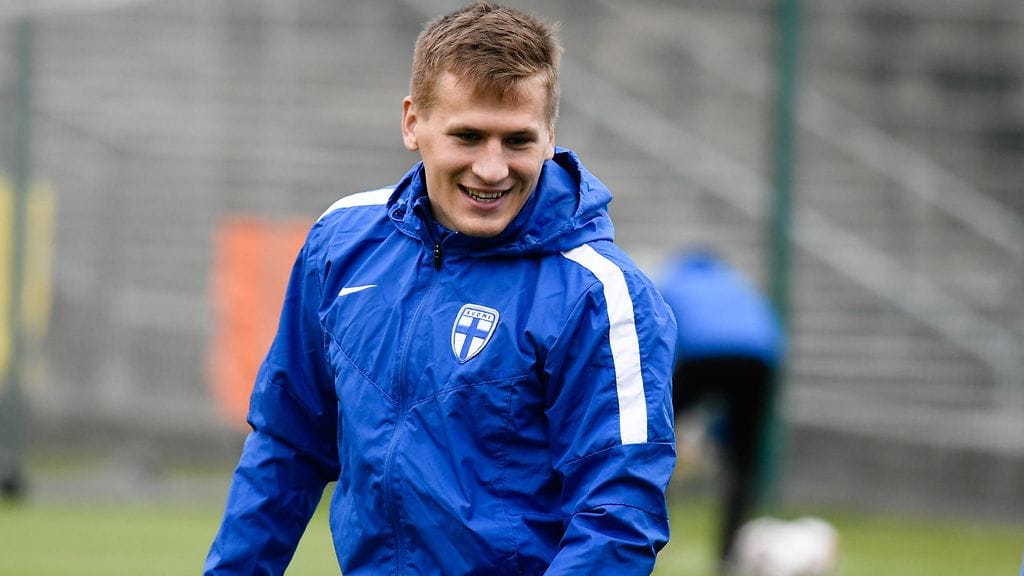 Robin Lod siirtyy Espanjaan Sporting Gijonin riveihin.