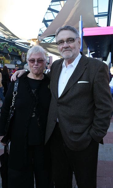 Jukka Virtanen ja Liisa Virtanen Kallion kimallus -näytelmän ensi-illassa Peacockissa syyskuu 2007