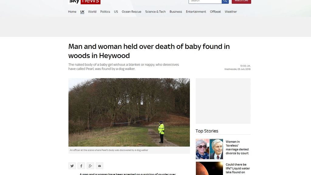 Vauvan ruumis löytyi maastosta. Kuvakaappaus Sky Newsin sivuilta.