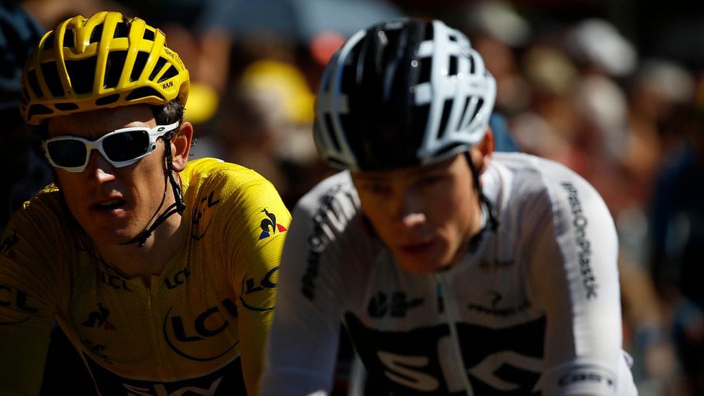 Geraint Thomas (vas.) ja Chris Froome (oik.)