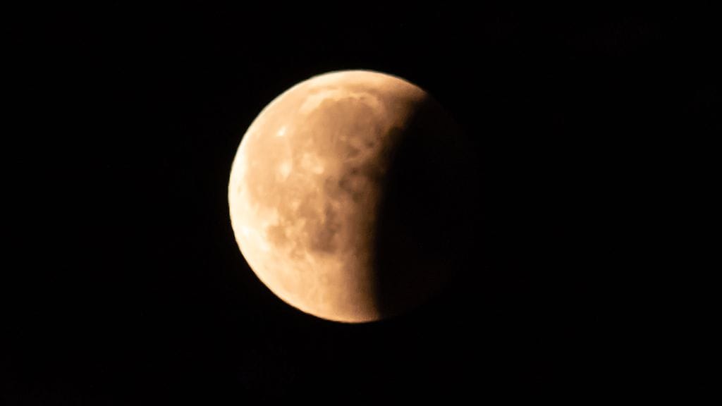 Lukijan kuva kuunpimennys 27.7.