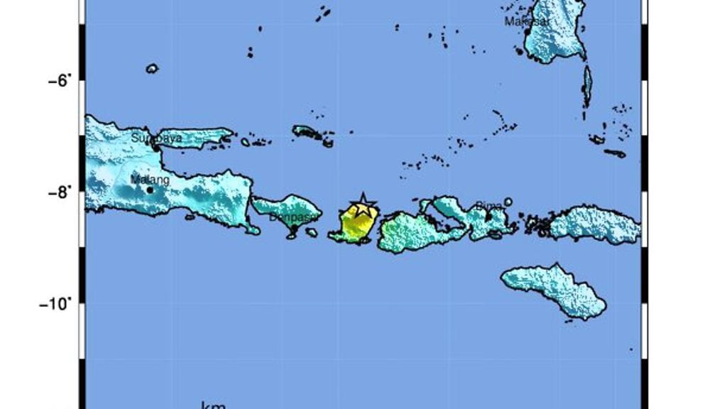 Yhdysvaltain geologian tutkimuskeskuksen julkasema kartta järistyksen keskuksesta.