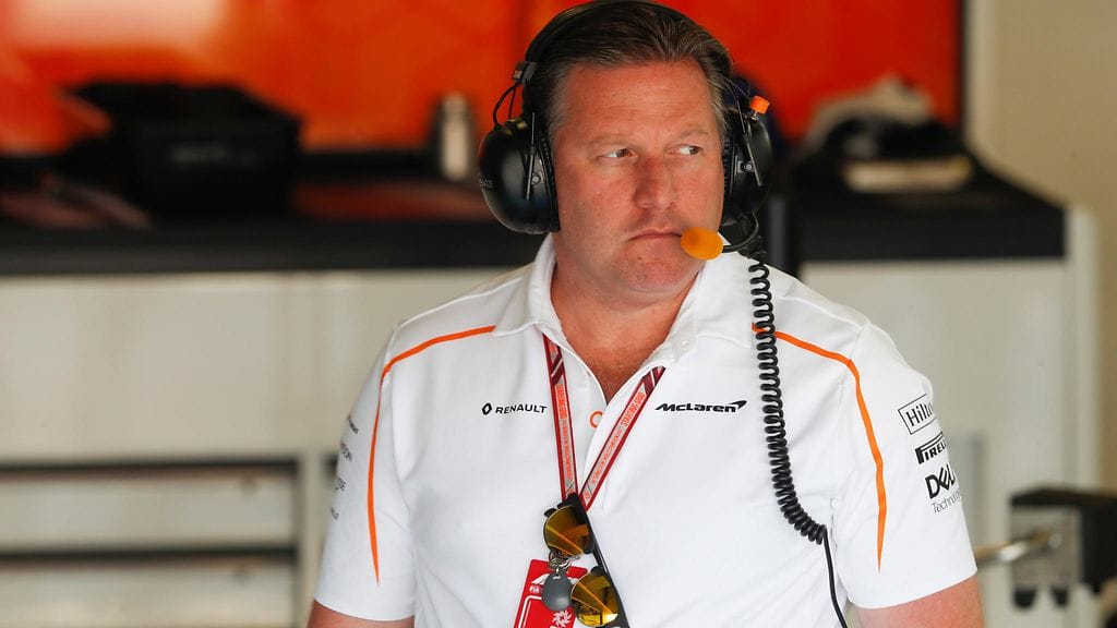 McLaren-pomon Zak Brownin mukaan brittitallin molemmat kuskipaikat ovat avoinna ensi kauden osalta.