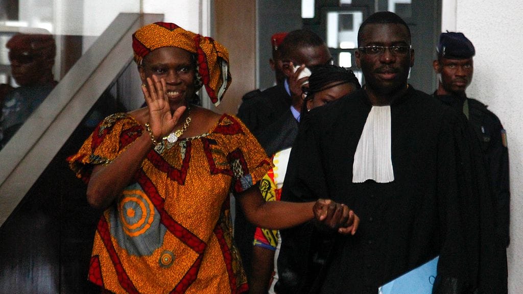Norsunluurannikon entisen presidentin puoliso Simone Gbagbo on saanut armahduksen.