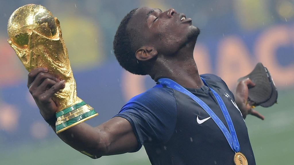 Paul Pogba voitti Ranskan kanssa kultaa jalkapallon kesän MM-kisoissa.