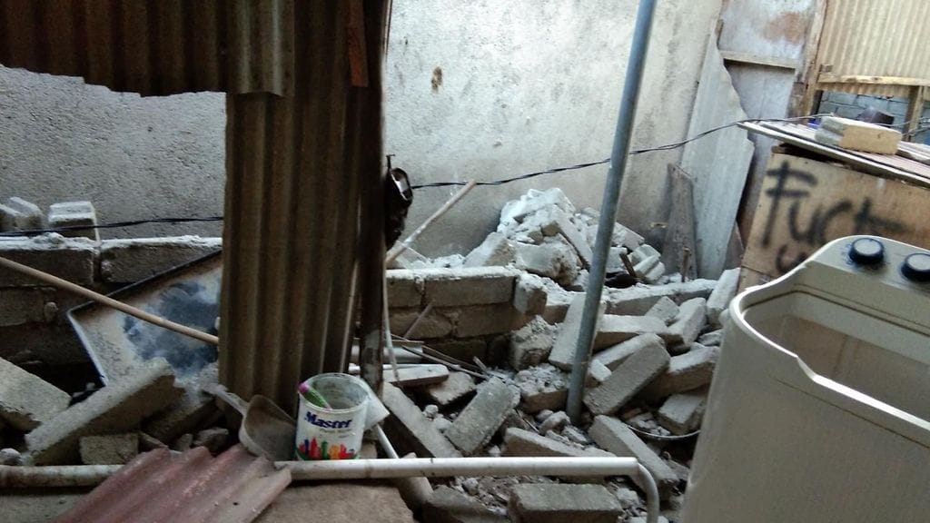 Sofia Saurénin ja hänen miehensä majatalo tuhoutui maanjäristyksessä käyttökelvottomaksi.