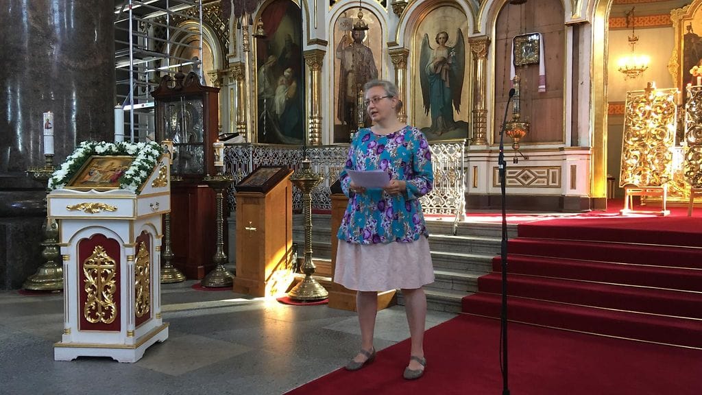 Taidehistorioitsija Hanna Kemppi tuntee katedraalin historian