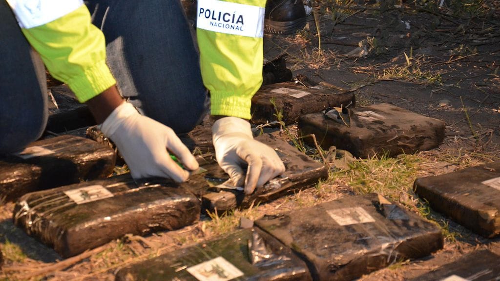 Ecuador huumekätkö marihuana kokaiini bussi aop