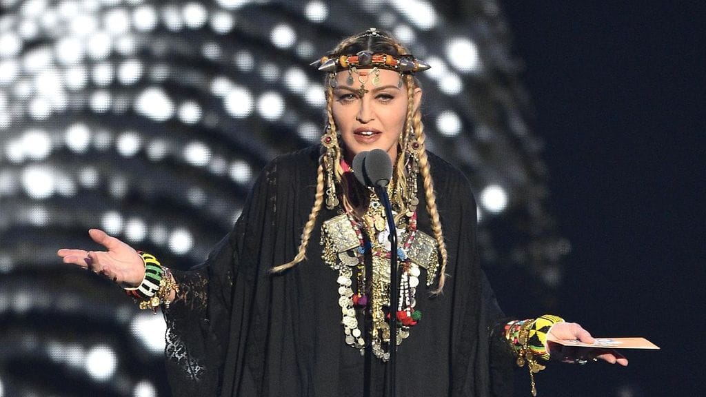 Madonnan kunnianosoitus ei uponnut yleisöön.