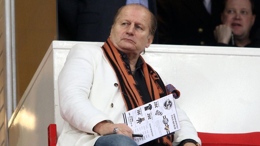 Juhani Tamminen on määrätty väliaikaiseen ajokieltoon toistuvien ylinopeuksien takia.