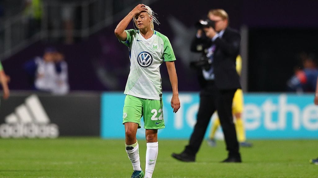 Pernille Harder Wolfsburgin paidassa Mestarien liigan finaalissa.