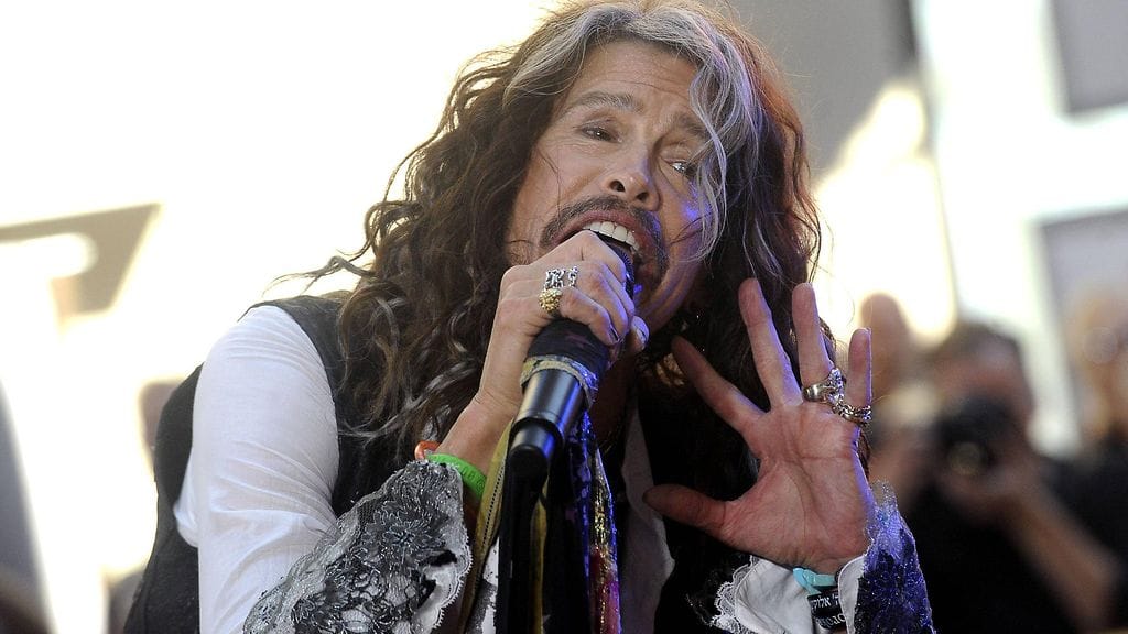 Steve Tyler ei tule toipumaan äänihuulteensa vaurioitumisesta ja kurkunpäänsä murtumisesta.