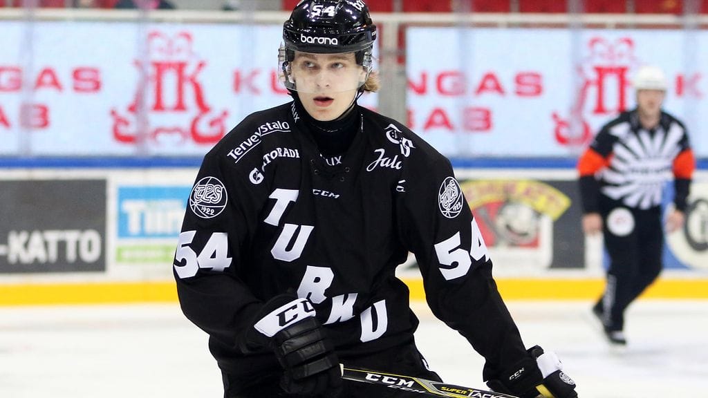17-vuotias Kaapo Kakko on yksi suomalaisen jääkiekon herkullisimmista nimistä.