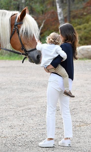 Carl Philip hevosajelulla (2)