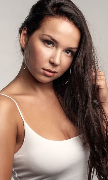 9. Eeva Jokelainen kasvo