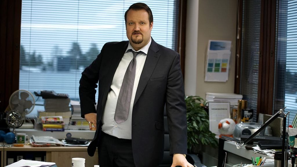 Sami Hedberg jatkaa Konttori-sarjan pääosassa.