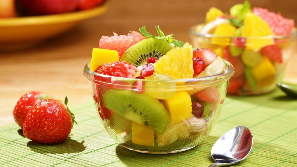 Terveellisin vaihtoehto on syödä hedelmiä monipuolisesti.