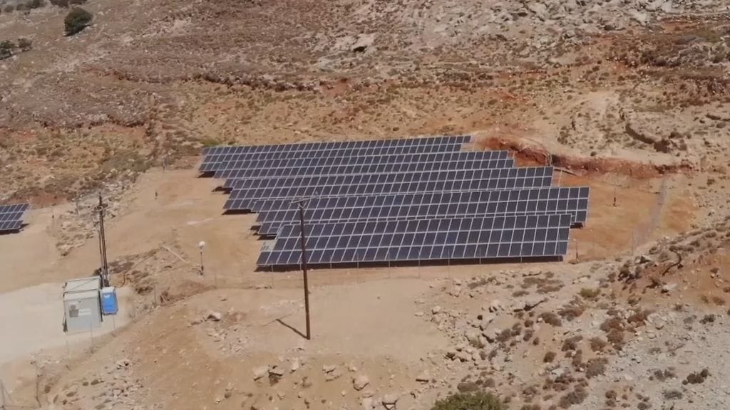 Tilos, aurinkopaneelit, uusiutuva energia