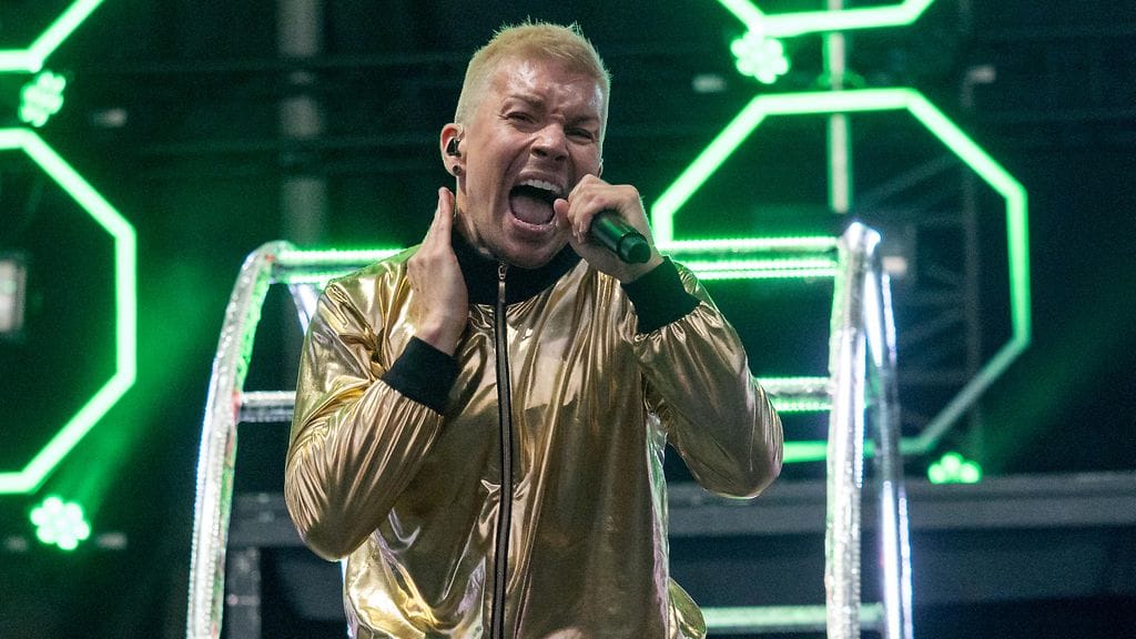 Antti Tuisku julkaisi Instagramissa yhteiskuvan Rita Oran kanssa.