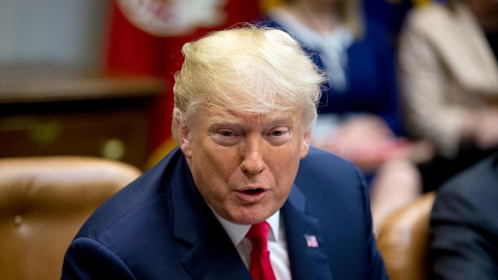 Trump uhkasi Venäjää pakotteilla jo aiemmin, mutta ei lopulta asettanut niitä ilmoittamansa määräajan päätyttyä.